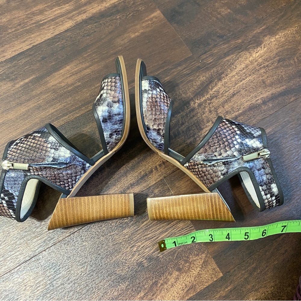 Kenneth Cole Snake Print Block Heels Size 7.5 - image 5